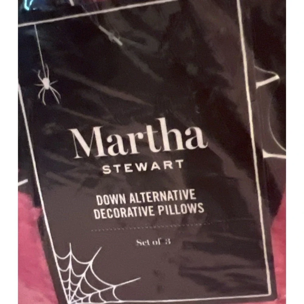 NEW Martha Stewart 14x16 3 Pack Pink‎ Pinks Ghost Shaped Halloween Decor Pillows